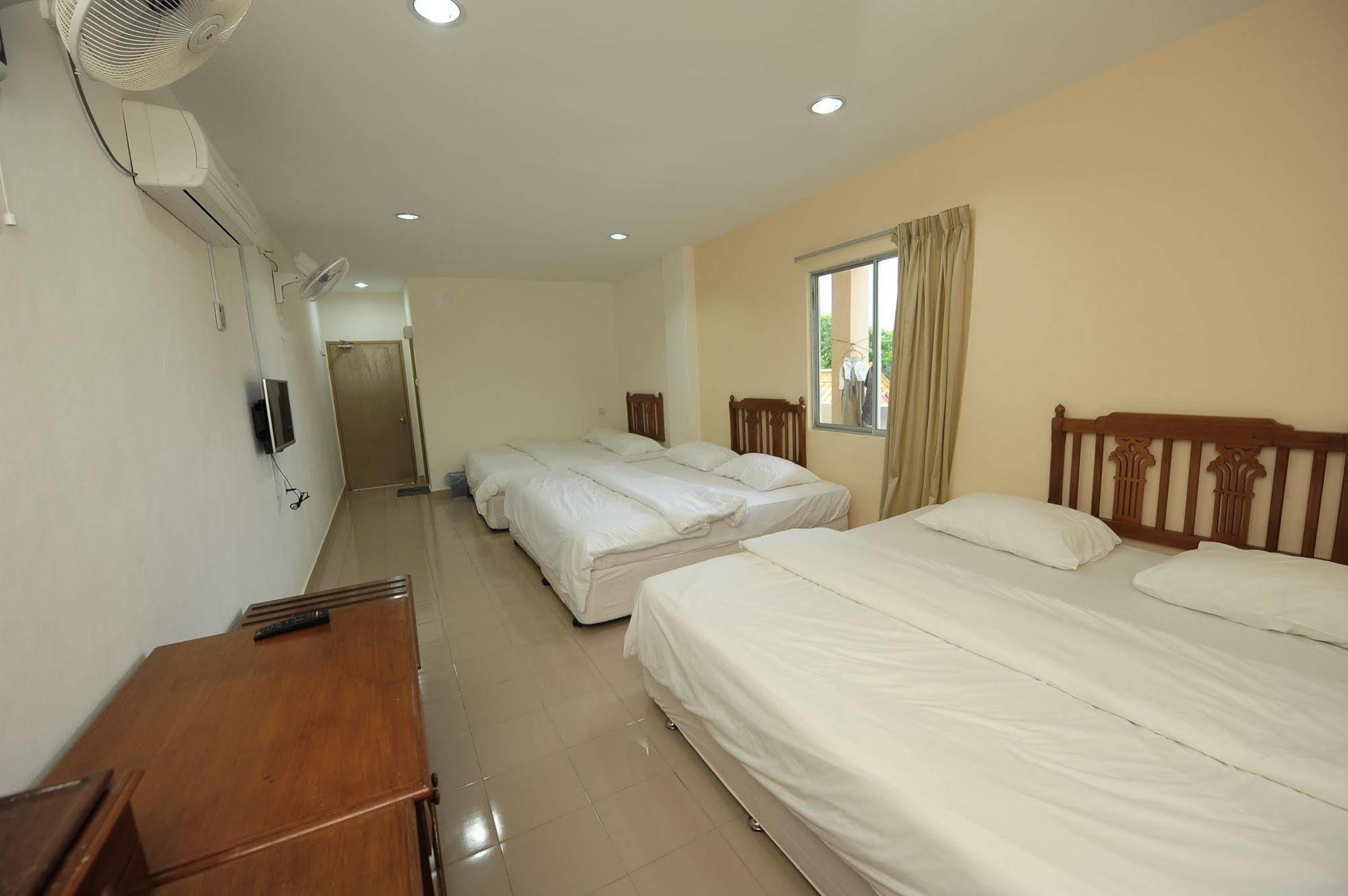Joy Motel Kuah Exterior photo