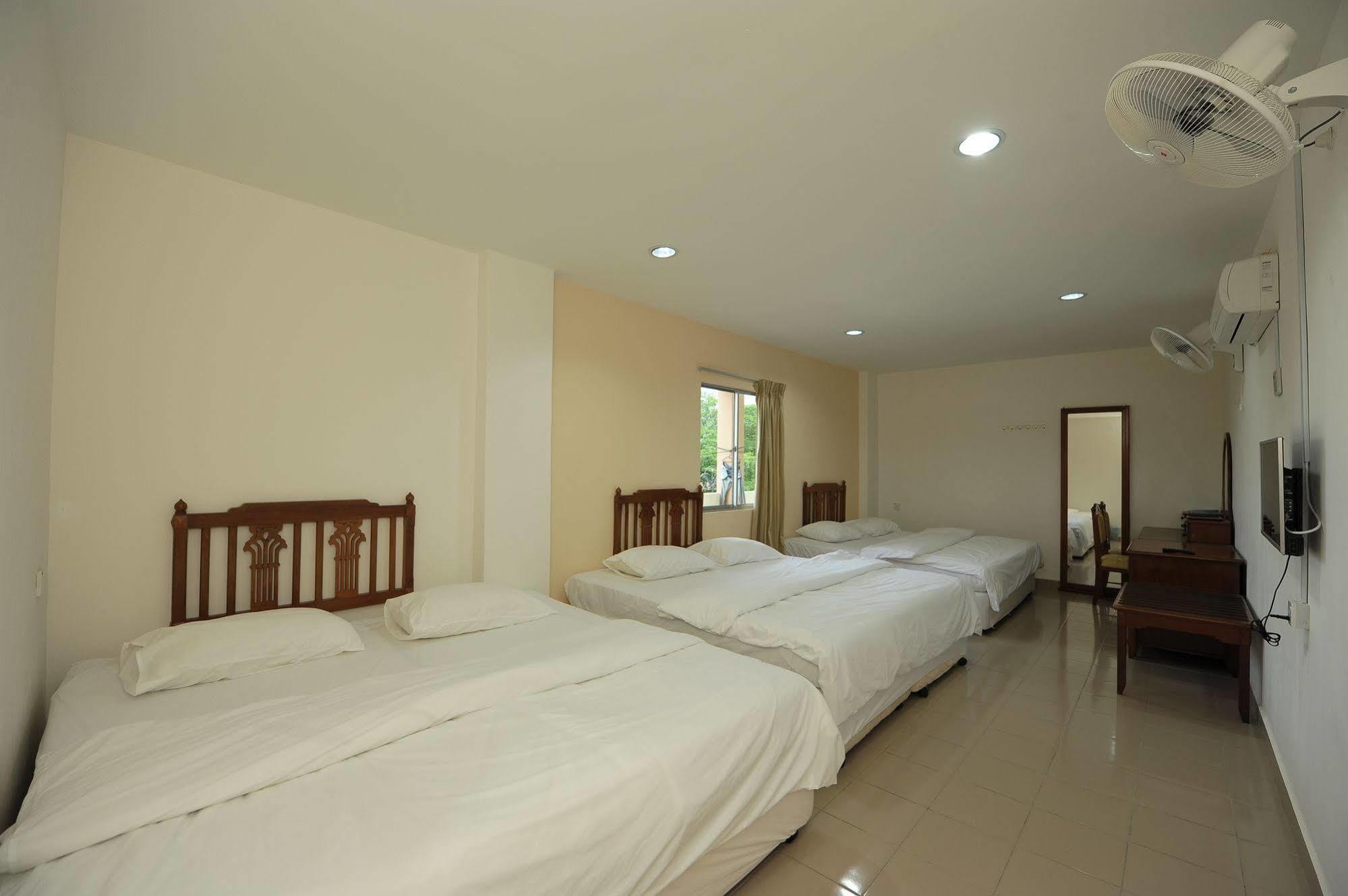 Joy Motel Kuah Exterior photo